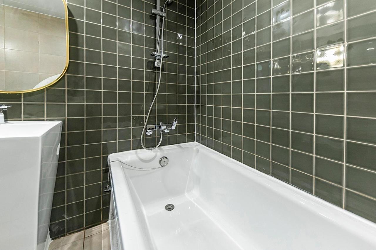 Hotel Yaja Gimhae Bagian luar foto