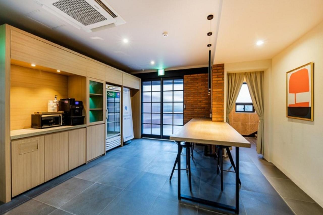 Hotel Yaja Gimhae Bagian luar foto